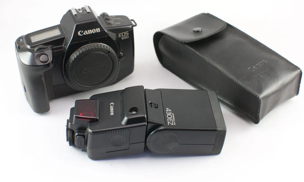 Canon Speedlite 430EZ, photographed for the collection.