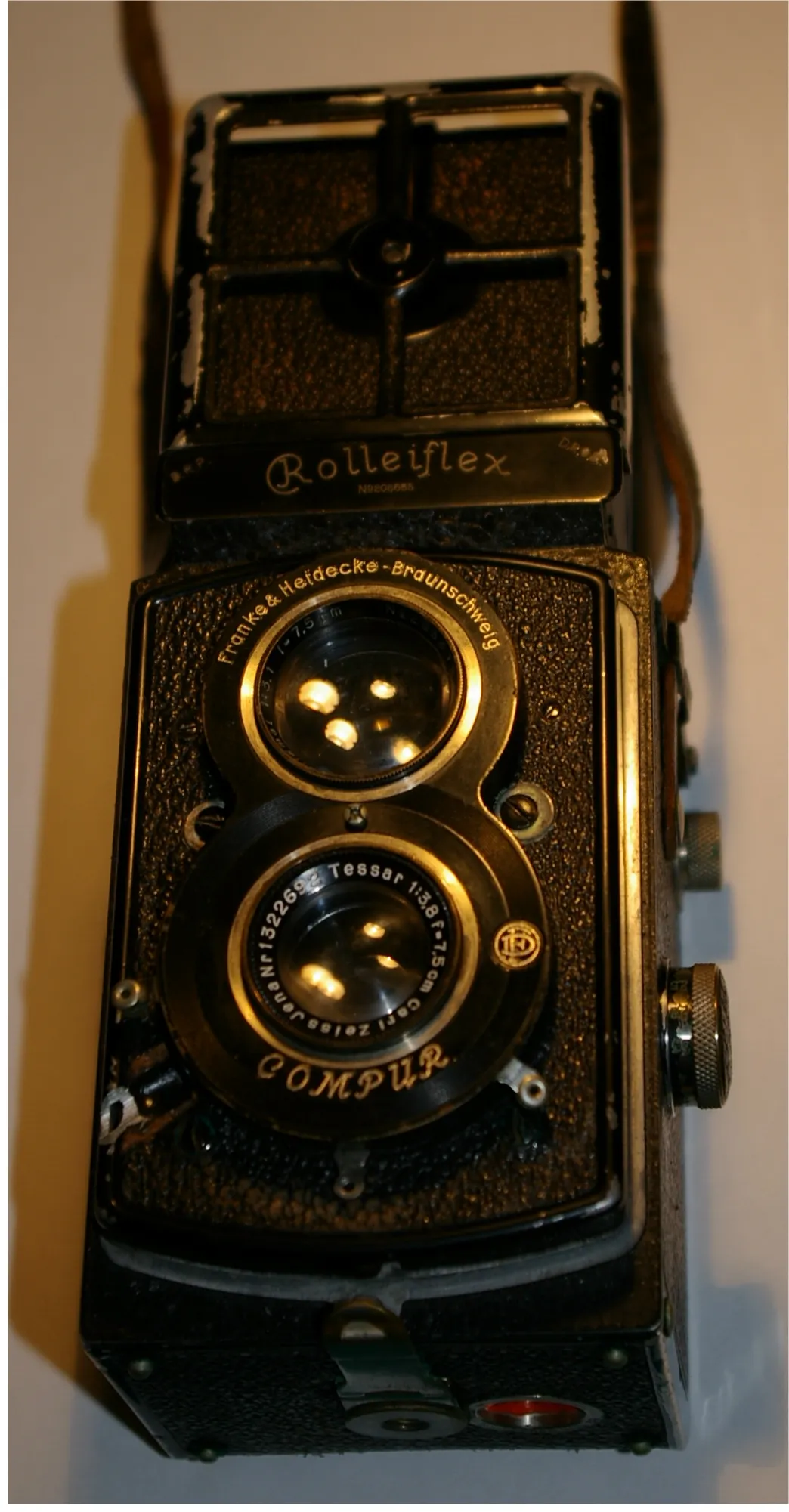 Rolleiflex Standard (Tessar), photographed for the collection.
